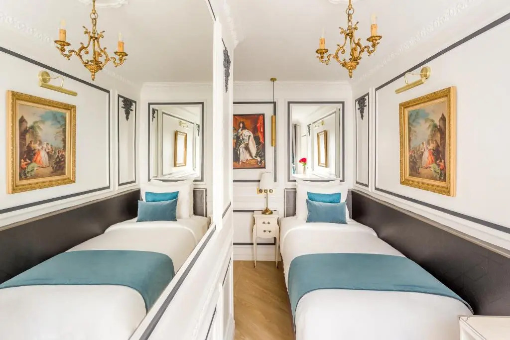 Luxury 4 Bedroom 2.5 Bathroom Apartment - Champs Elysees - With AC
