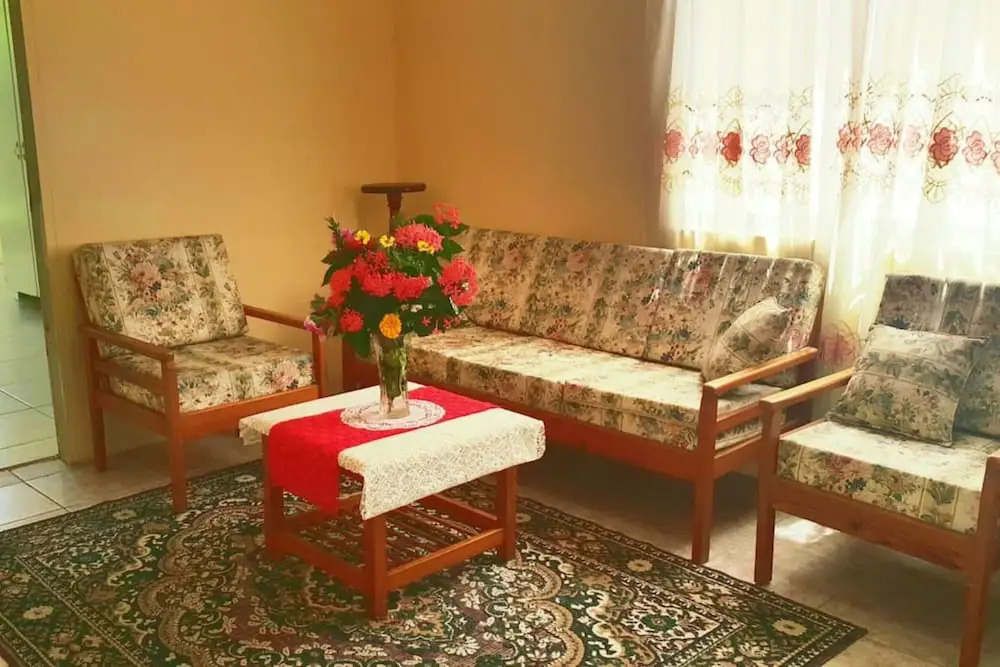 Spacious Apartment near Mall