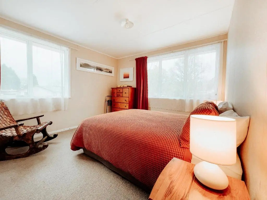 Alpine House Tongariro - Turangi Holiday Home