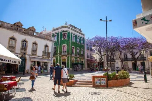 Muralha House