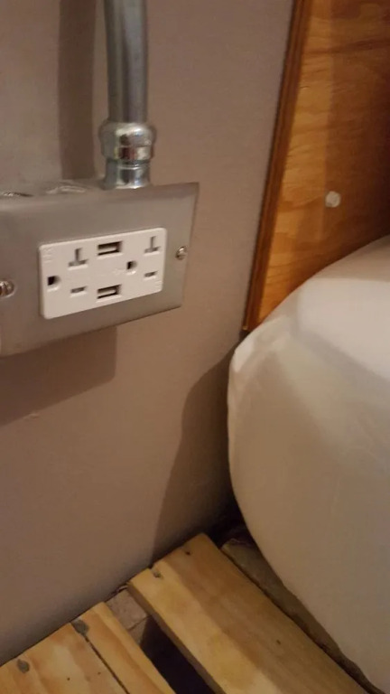 OutBox Inn