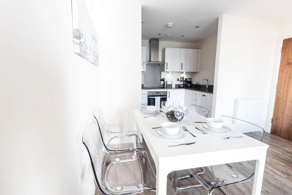 Pier Apartment 4 - Inviting 2BR With Stunning View
