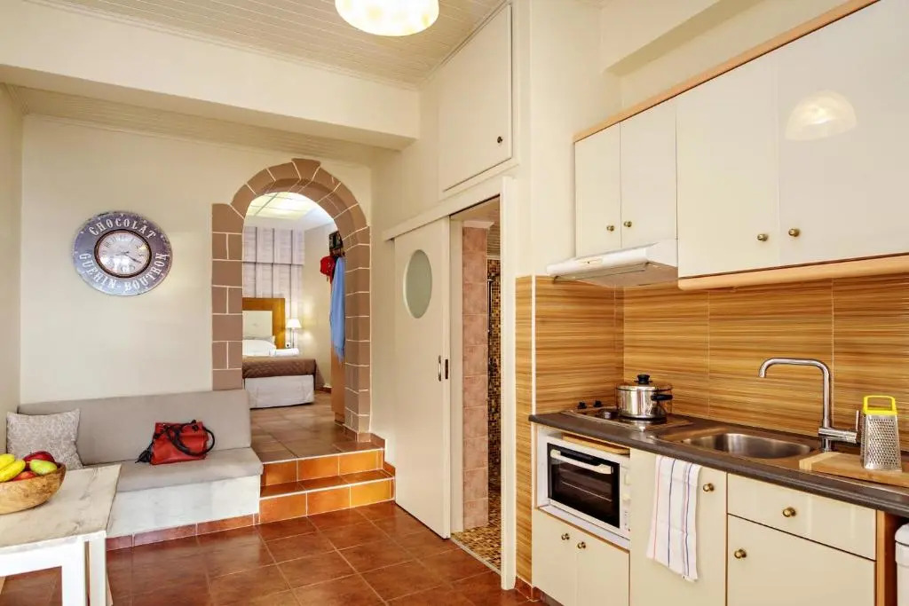 AnnaView Apartments & Suites