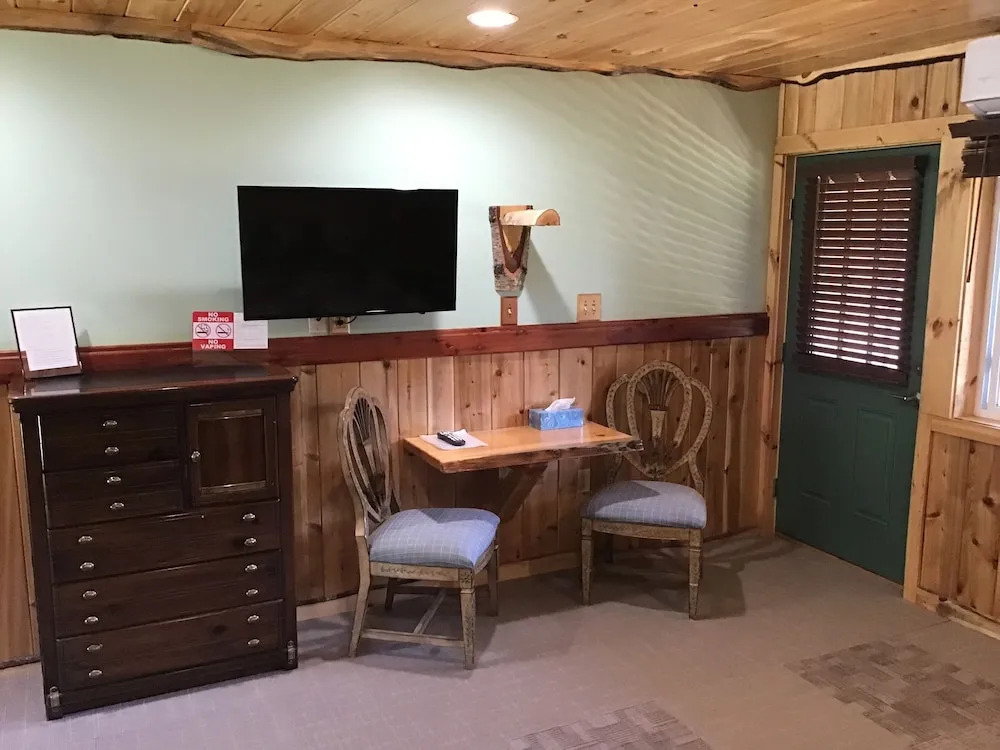 Halfway House Motel