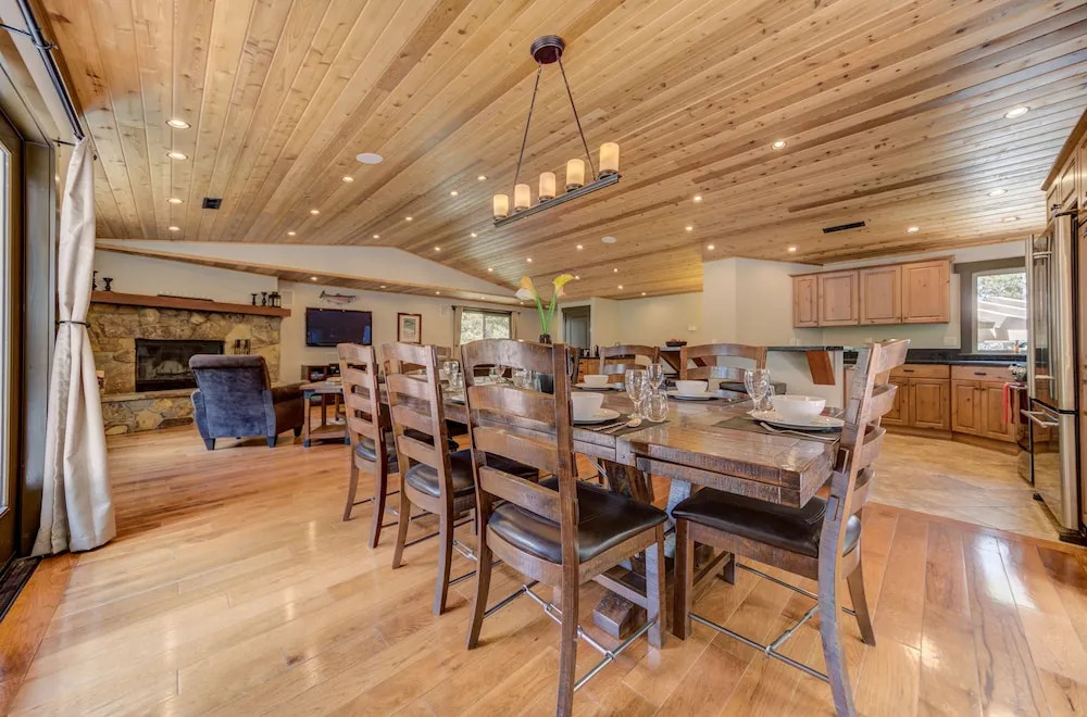 Poplar Lane #26 by Village Properties at Sunriver