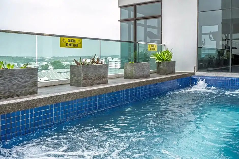 OYO Home 90450 D' Summit Residence 1bhk @ Yml 2128