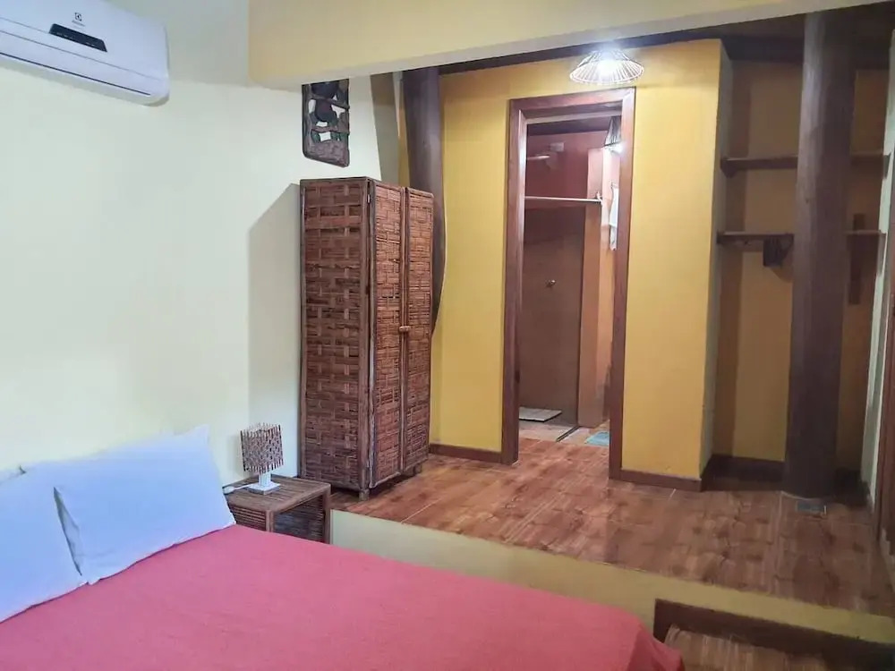 Casa de Temporada 4 Coqueiros, 16 Hóspedes, Piscina, 4 Suítes e Churrasqueira em Itacaré Bahia