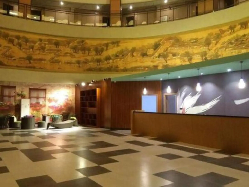 Raysun Hotel