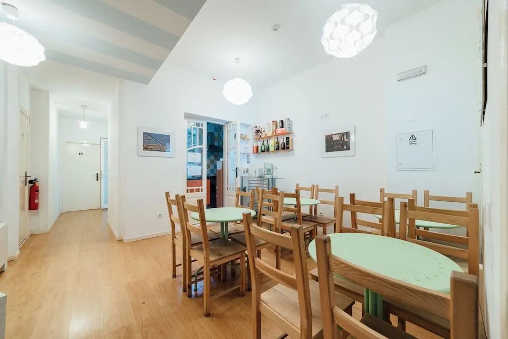 SwissPorto Guest House