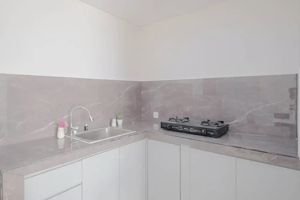 Spacious 3Br At Daan Mogot City Apartment