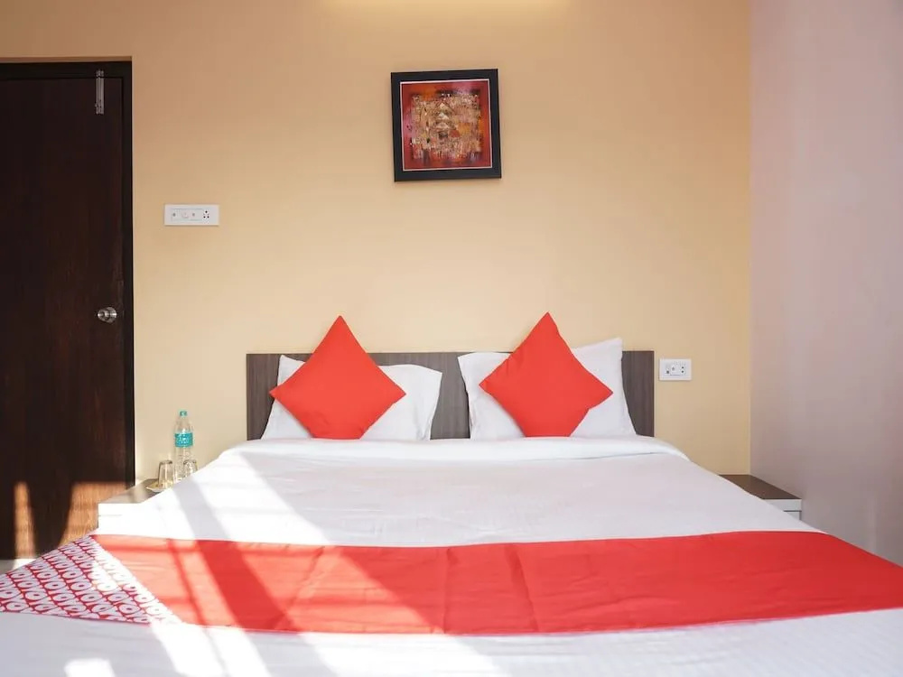 OYO 26151 House Khas Pranaam Apartment