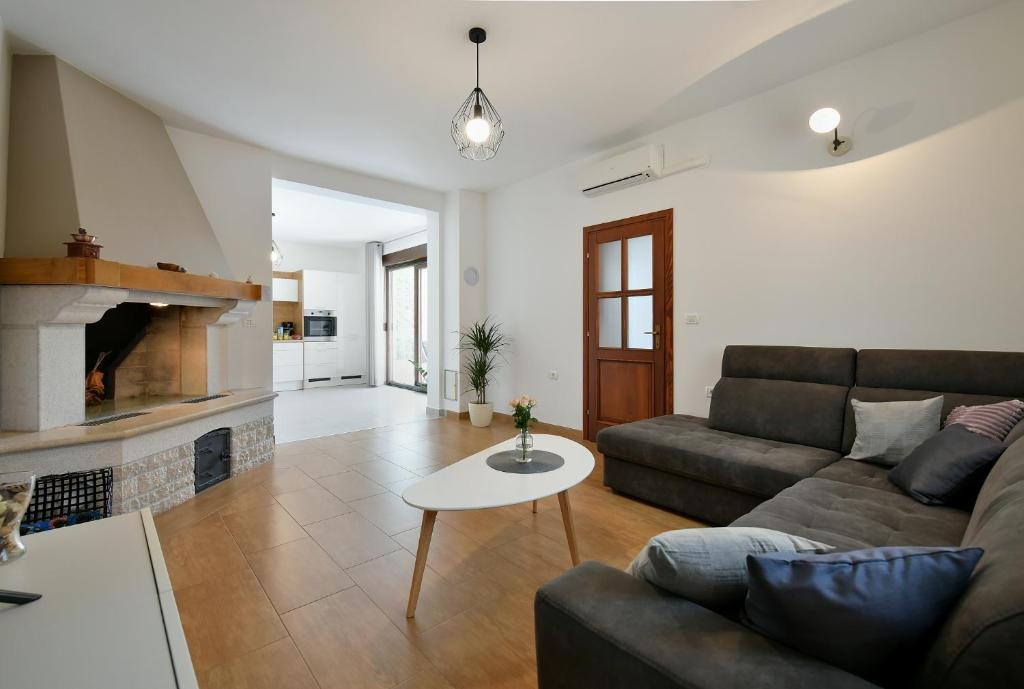 House Vedran 1125