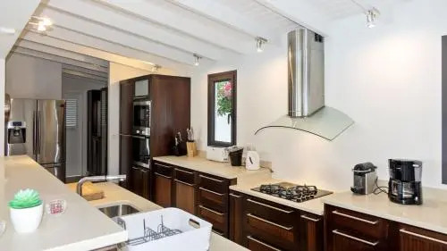 Eimeo By Villas Apartments Rentals