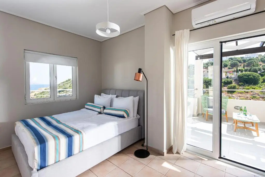 ELIDA -pool, billiard, views, 4min walk to the sea