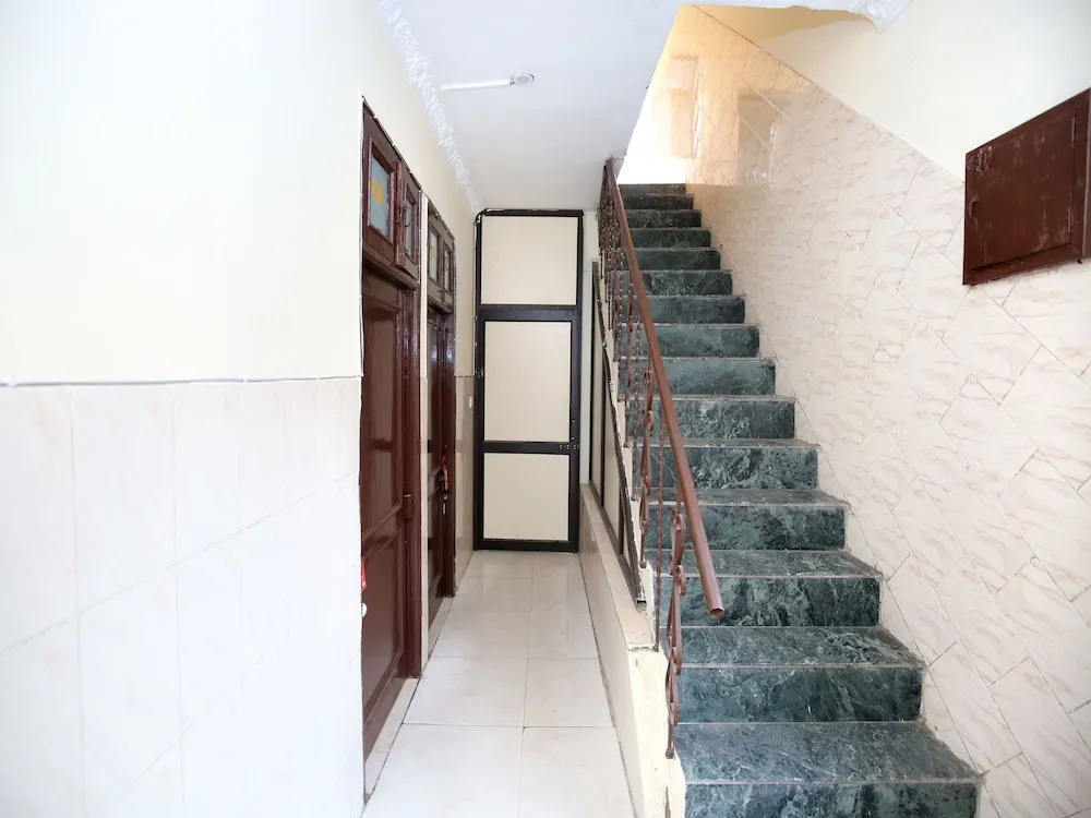 OYO 12967 Hotel Simran