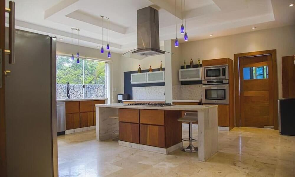"srvittinivillas Mng/5 /modern Lux Villa/ Perfect Loc/ Resort Villa"
