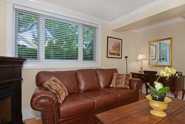 Kitsilano Garden Suites