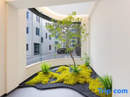 Mai Tian Xuan Gong Hotel