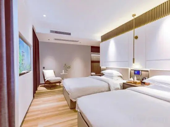 18 Degree Intelligent Hotel in the Island (Qilou Old Street)