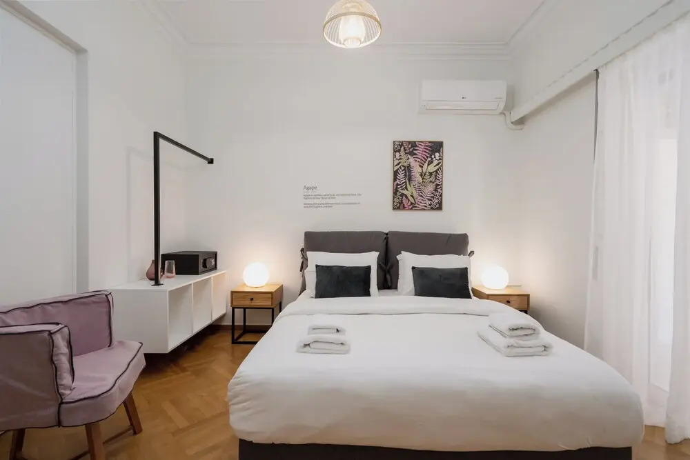 Modern apartment near Lycabettus hill with balcony