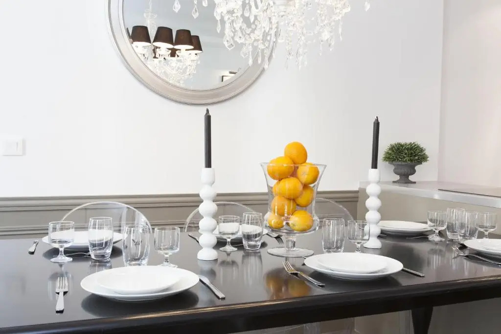 LivinParis - Luxury 3 Bedrooms Grands-Boulevards I