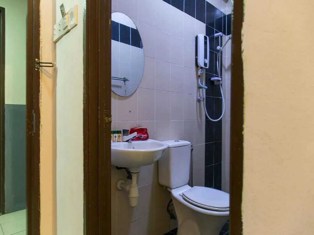 OYO 237 Sri Senawang Hotel