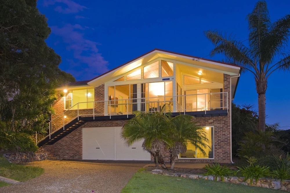 Baybreeze 18 Tomaree Road WiFi Air Conditioning Kitchenette