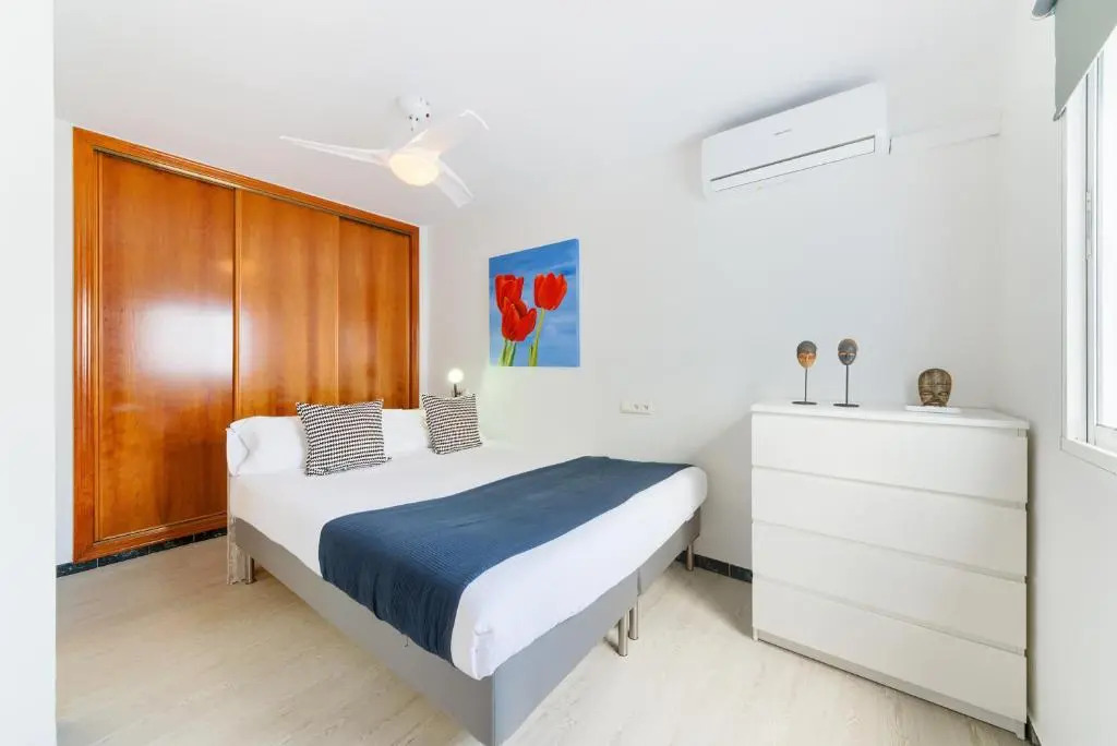Holidays2Fuengirola Palangreros 100 mts from Beach and promenade