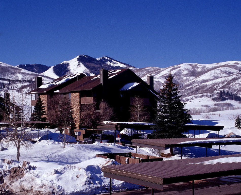 PowderWood by All Seasons Resort Lodging