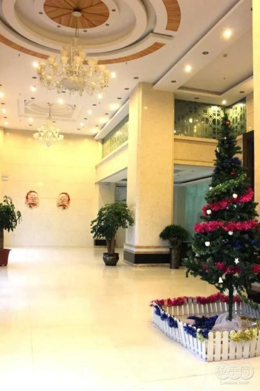 Huanan Hotel