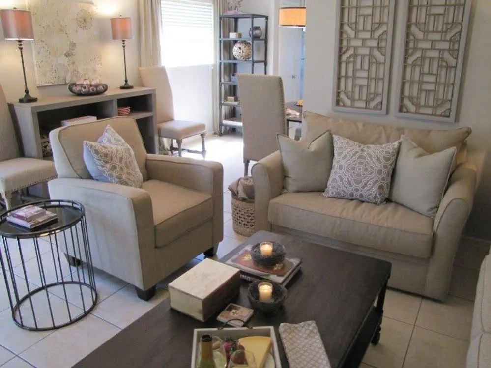Four Wilton Flats