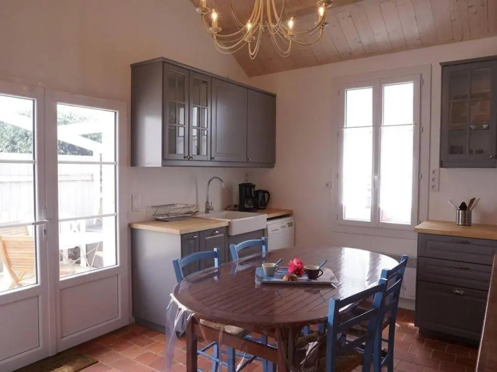 Maison de plain-pied avec cour, proche plage et commerces - 4 couchages, Noirmoutier-en-lÎle - FR-1-224B-675