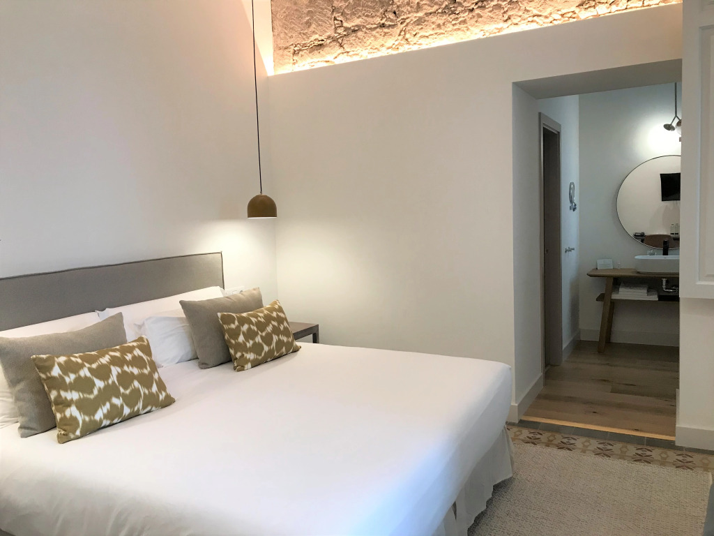 VEINTIUNO Emblematic Hotels by Airnest