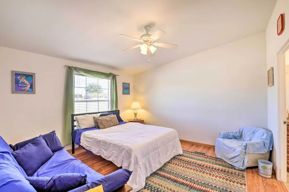 Quiet Tombstone Retreat ~ 3 Mi to Historic Dtwn!