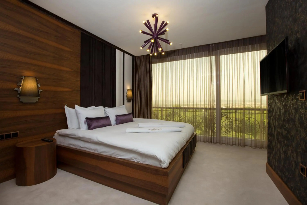 Golden Pars Hotel