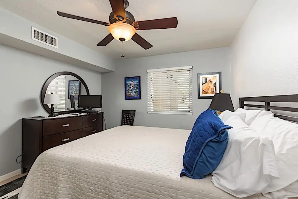 Bluebell Retreat 2BR by Casago
