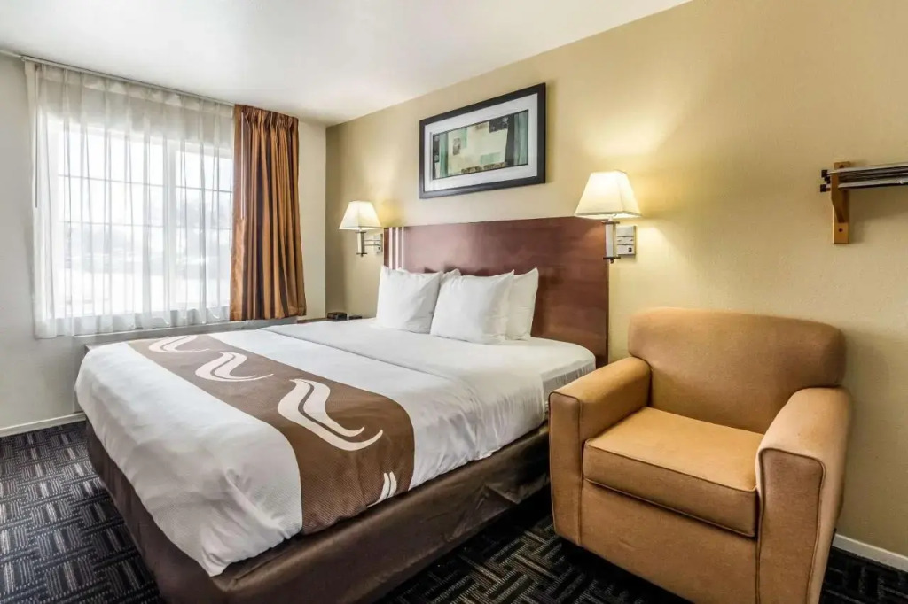 Super 8 Motel - Fresno/North CA