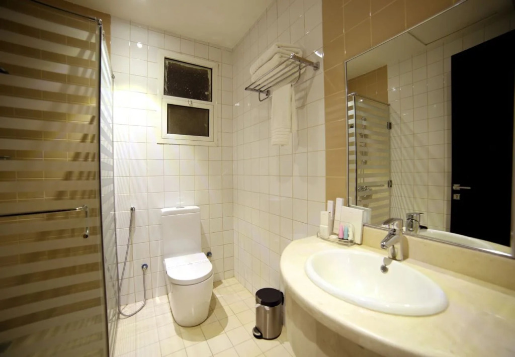 Thwary Apartments