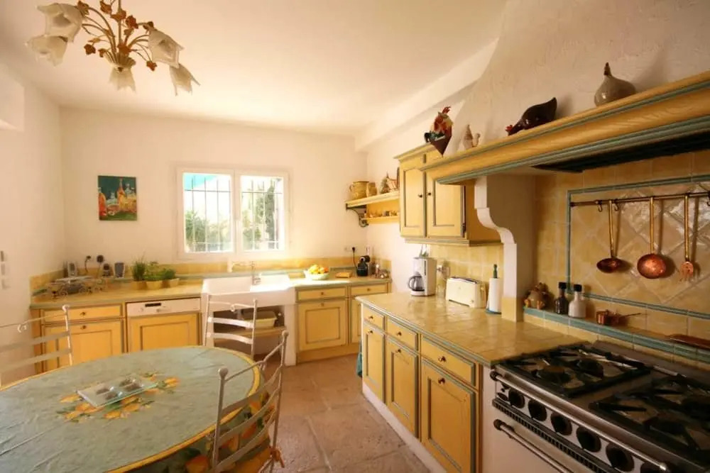 Villa With 4 Bedrooms in Saint-paul-de-vence, With Wonderful Mountain View, Private Pool and Enclosed Garden - 6 km From the Beach