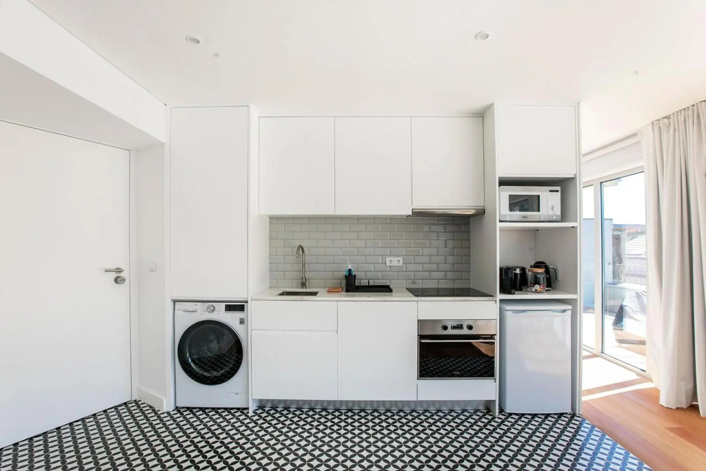 Luminous Premium Loft w/AC & Terrace by LovelyStay