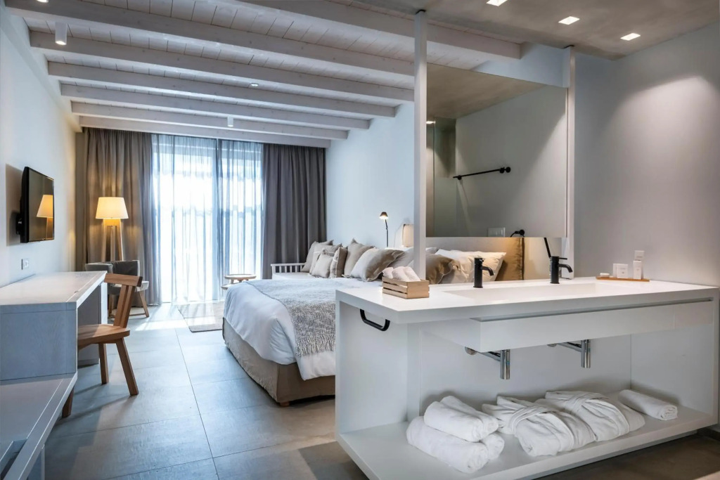 Caravia Beach Hotel