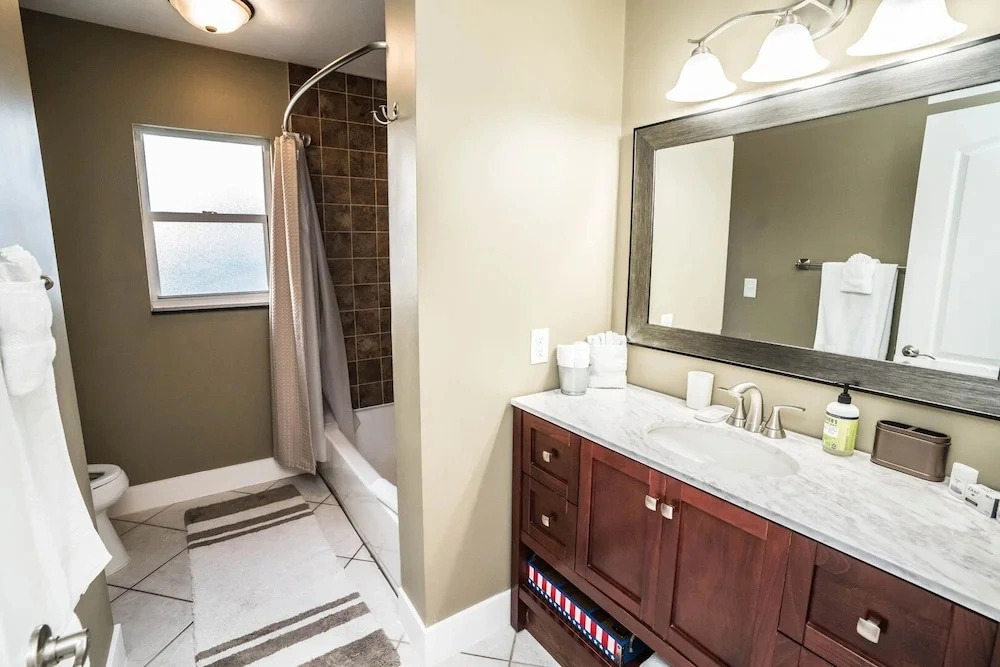 Baywatch - 712 Jamaica Cir W 4 Bedroom Home