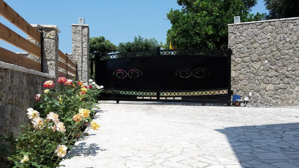 Achillion Luxury Corfu Villa & Suites