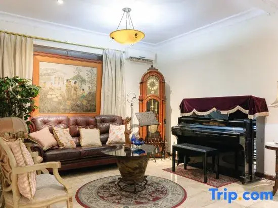 Urbanview de Dharmawangsa Suite Hotel