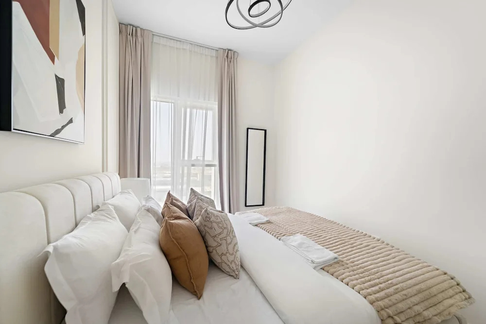 Silkhaus Cozy 2 BR Full Amenities