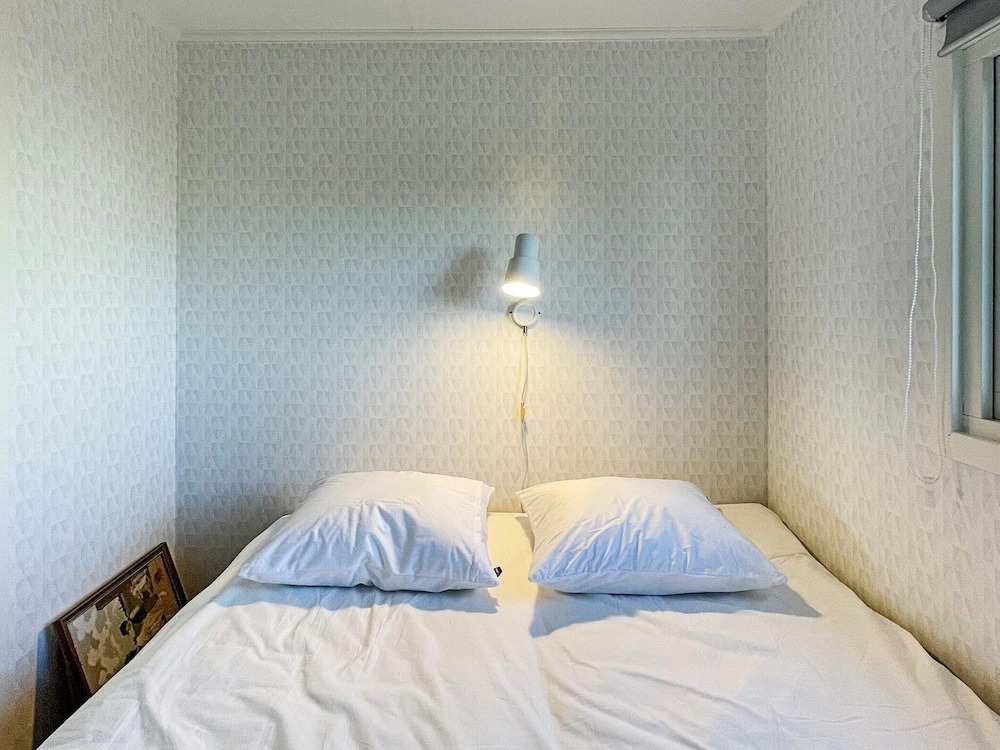 8 Person Holiday Home in Tvaaker