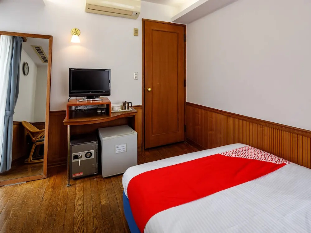HOTEL POSH