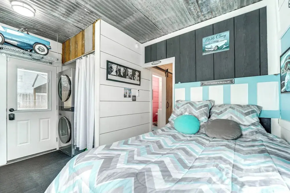 Fifties Diner-style Llano Home w/ Shared Fire Pit