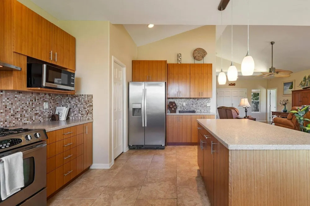 Big Island Awamoa Hale by Coldwell Banker Island Vacations