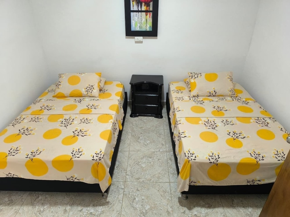 Olivas House Hostal